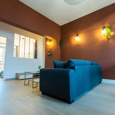 A 100 M De La Vielle Ville, Proche Remparts, Cosy